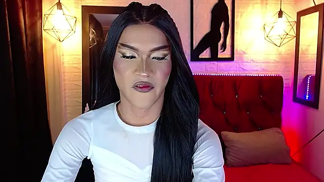 agatha rodriguez online show from 11-25-25, 02:06