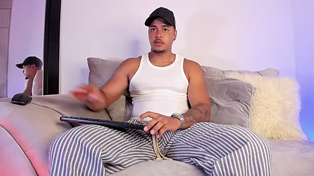 AshtonnSummer online show from 10-01-25, 03:40