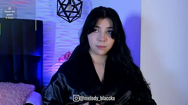Snapshot of Melody_Black_ chatting on 09-11-25, 08:09 Melody Black online show from 09-11-25, 08:09