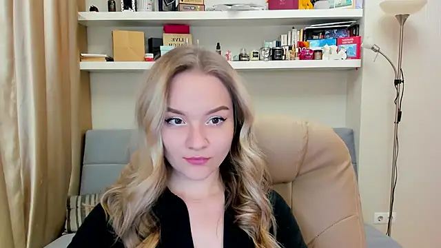 Kara Smith  online show from 12-30-24, 12:00