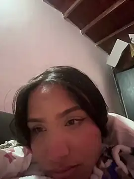 Snapshot of iamsara_21 chatting on 03-17-26, 06:06 iamsara 21 online show from 03-17-26, 06:06