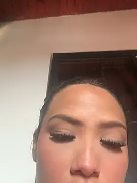 Snapshot of iamsara_21 chatting on 03-19-26, 02:21 iamsara 21 online show from 03-19-26, 02:21