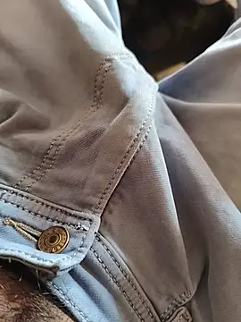 Snapshot of Mr_skywalker chatting on 11-14-25, 07:51 Mr skywalker online show from 11-14-25, 07:51