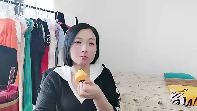 Snapshot of Rachel-6600 chatting on 11-11-25, 03:39 Rachel-6600 online show from 11-11-25, 03:39