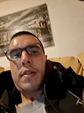 Snapshot of marco199077 chatting on 02-26-26, 09:47 marco199077 online show from 02-26-26, 09:47