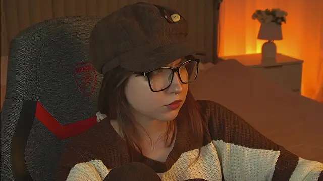 Snapshot of MemoryCadence chatting on 10-04-25, 03:32 MemoryCadence online show from 10-04-25, 03:32