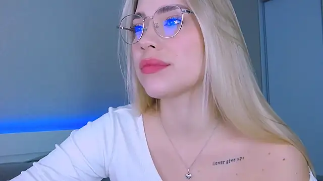 DIANAxxxDIAMOND online show from 10-17-25, 07:22