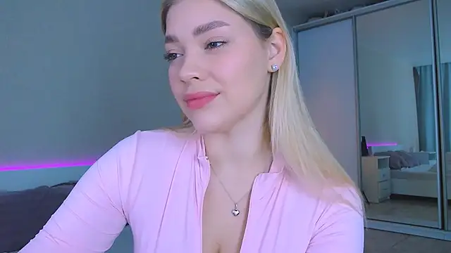 Snapshot of DIANAxxxDIAMOND chatting on 11-23-25, 08:36 DIANAxxxDIAMOND online show from 11-23-25, 08:36