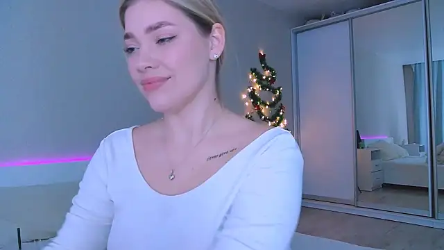 Snapshot of DIANAxxxDIAMOND chatting on 12-05-25, 09:40 DIANAxxxDIAMOND online show from 12-05-25, 09:40