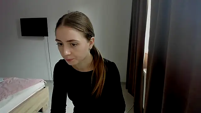 LilyHaart online show from 10-24-25, 10:44