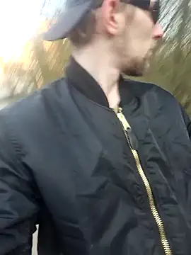 Snapshot of ThePython666 chatting on 03-17-25, 04:54 ThePython666 online show from 03-17-25, 04:54