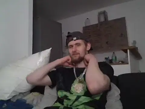 Snapshot of ThePython666 chatting on 03-20-25, 11:45 ThePython666 online show from 03-20-25, 11:45