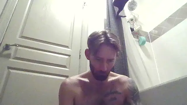 Snapshot of whowantsacreampie chatting on 10-17-25, 12:30 whowantsacreampie online show from 10-17-25, 12:30