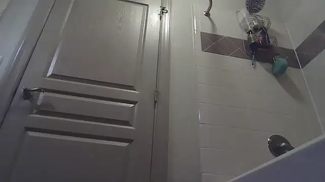 Snapshot of whowantsacreampie chatting on 10-22-25, 11:43 whowantsacreampie online show from 10-22-25, 11:43