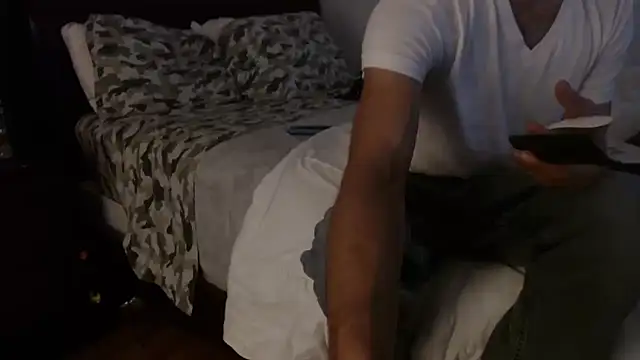 slowroughnhi222 online show from 01-10-26, 10:17