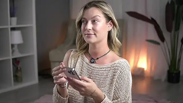 AnnastasiaMills online show from 05-27-26, 08:06