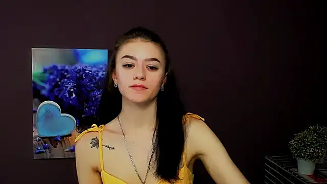 Snapshot of LanaTey chatting on 03-10-25, 11:53 LanaTey online show from 03-10-25, 11:53