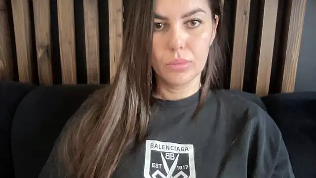 Snapshot of AngelinaMeov chatting on 03-04-26, 12:00 AngelinaMeov online show from 03-04-26, 12:00