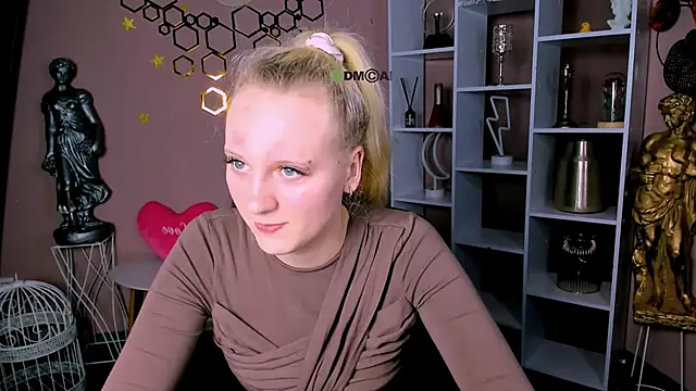 madam uliis online show from 03-05-26, 04:36