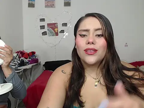 nicky andcamil online show from 11-18-25, 11:15