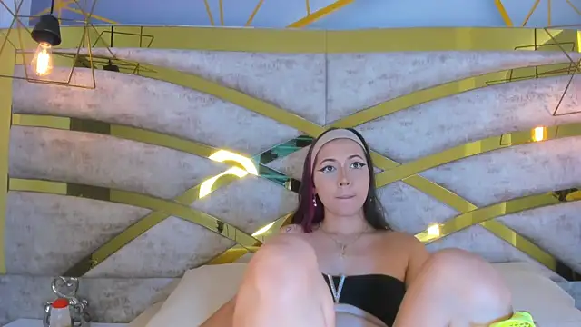 Sofiia Rossee  online show from 01-18-26, 07:50