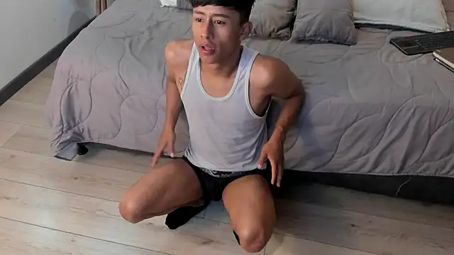 Snapshot of labrinthteasing chatting on 03-15-25, 07:48 labrinthteasing online show from 03-15-25, 07:48