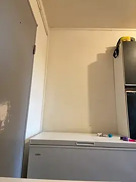 Hugo34bg online show from 04-15-26, 05:14