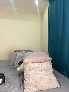 Ivelleee  online show from 09-11-25, 11:38