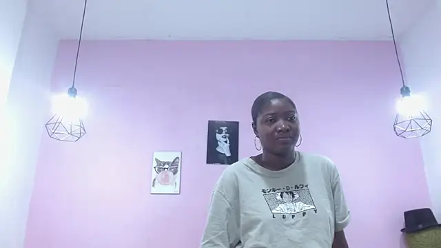 Snapshot of fiorela_madison chatting on 10-01-25, 12:00 fiorela madison online show from 10-01-25, 12:00