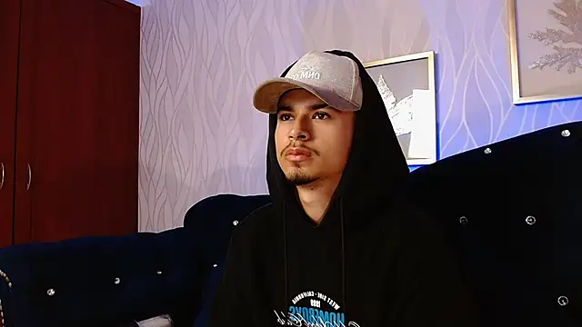 MathewAdams online show from 11-14-25, 06:28