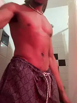 Snapshot of anthonyroth chatting on 03-22-25, 12:06 anthonyroth online show from 03-22-25, 12:06