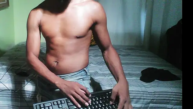 Snapshot of anthonyroth chatting on 10-15-25, 10:21 anthonyroth online show from 10-15-25, 10:21