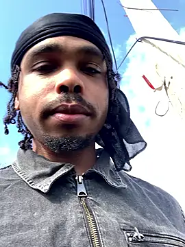 Snapshot of anthonyroth chatting on 02-07-26, 08:12 anthonyroth online show from 02-07-26, 08:12