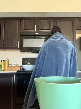 Snapshot of anthonyroth chatting on 02-19-26, 04:58 anthonyroth online show from 02-19-26, 04:58