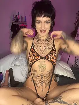 Snapshot of littleinkedblaise666 chatting on 06-16-26, 08:22 littleinkedblaise666 online show from 06-16-26, 08:22