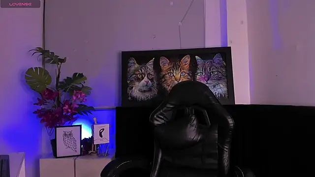 Snapshot of LucasCarterr_ chatting on 10-25-25, 03:58 LucasCarterr online show from 10-25-25, 03:58