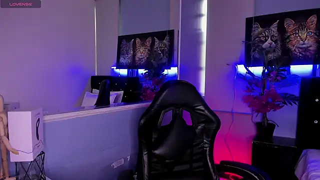 Snapshot of LucasCarterr_ chatting on 11-17-25, 12:55 LucasCarterr online show from 11-17-25, 12:55