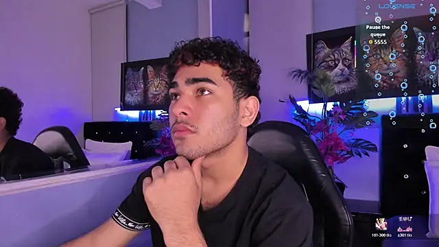 Snapshot of LucasCarterr_ chatting on 11-26-25, 04:46 LucasCarterr online show from 11-26-25, 04:46