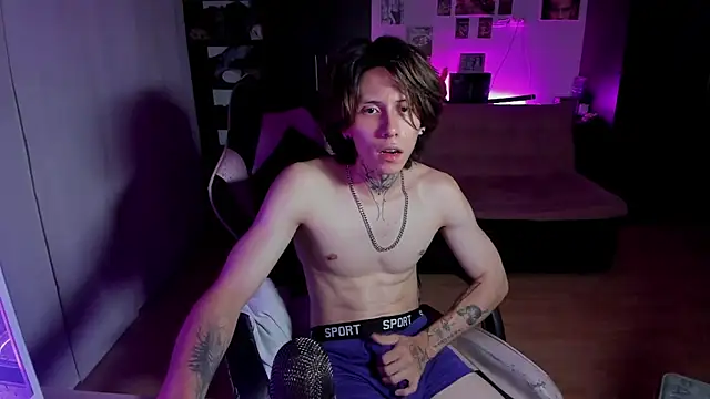 Snapshot of xIce_Boy chatting on 05-15-26, 11:56 xIce Boy online show from 05-15-26, 11:56