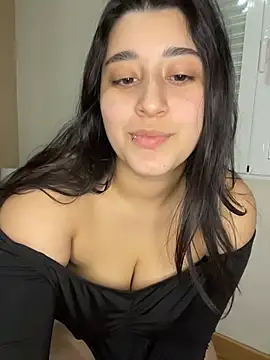 Snapshot of SashaLuss_ chatting on 03-16-26, 07:07 SashaLuss online show from 03-16-26, 07:07