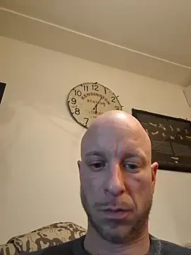 Snapshot of svenpfeifer chatting on 02-01-26, 05:00 svenpfeifer online show from 02-01-26, 05:00