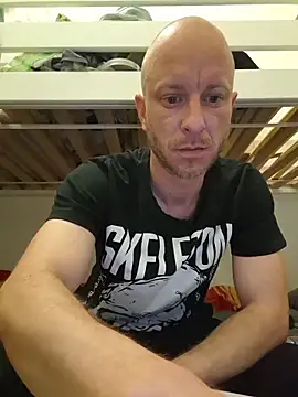svenpfeifer online show from 05-09-26, 01:44