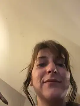 2brokegirlz online show from 03-11-25, 12:50