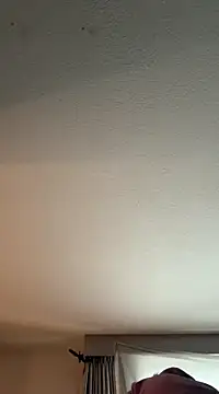 2brokegirlz online show from 03-11-25, 04:07