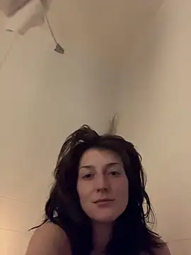 2brokegirlz online show from 03-14-25, 07:04