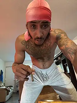 Snapshot of Foxdaguy chatting on 12-19-25, 02:46 Foxdaguy online show from 12-19-25, 02:46