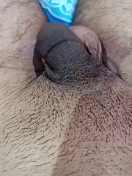 Snapshot of fitboy69 chatting on 11-24-25, 04:40 fitboy69 online show from 11-24-25, 04:40