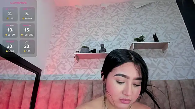 Snapshot of MelinaCruz chatting on 09-29-25, 04:17 MelinaCruz online show from 09-29-25, 04:17