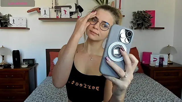 HaleyReedme online show from 10-09-25, 09:07