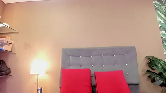 Snapshot of BetsyBennet_ chatting on 02-16-26, 04:52 BetsyBennet online show from 02-16-26, 04:52